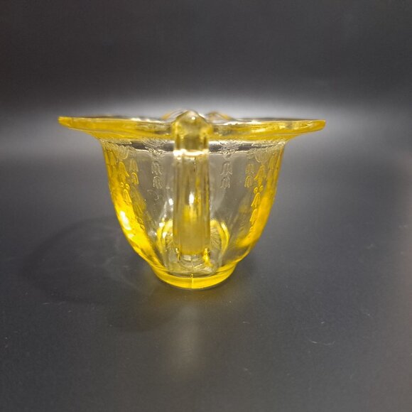 Anchor Hocking Princess Yellow Glass Creamer With Embossed Design Vintage - Picture 6 of 16